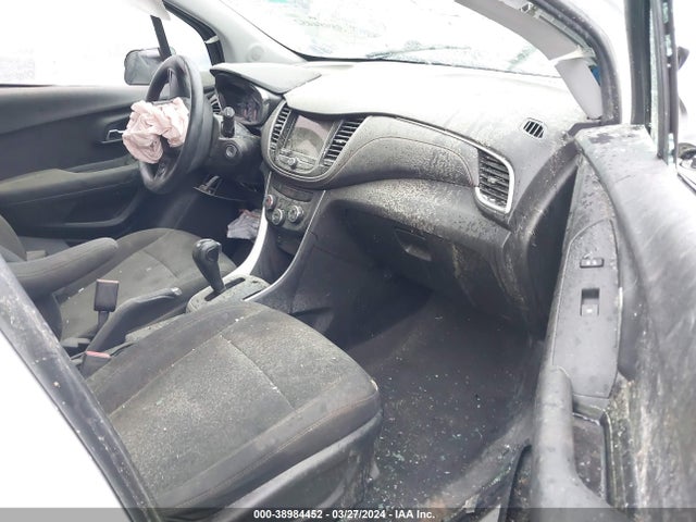 Chevrolet TRAX LS 2019 3GNCJNSB2KL187793 Image 5
