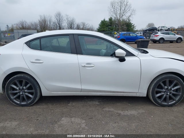3MZBN1V32JM212543 Mazda Mazda3 Touring