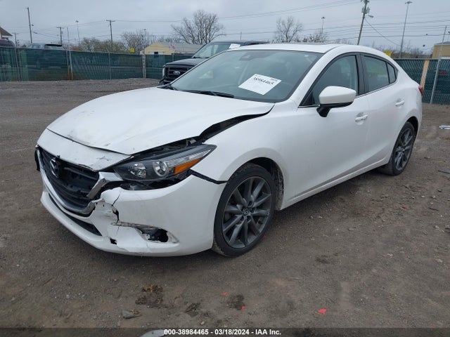 3MZBN1V32JM212543 Mazda Mazda3 Touring