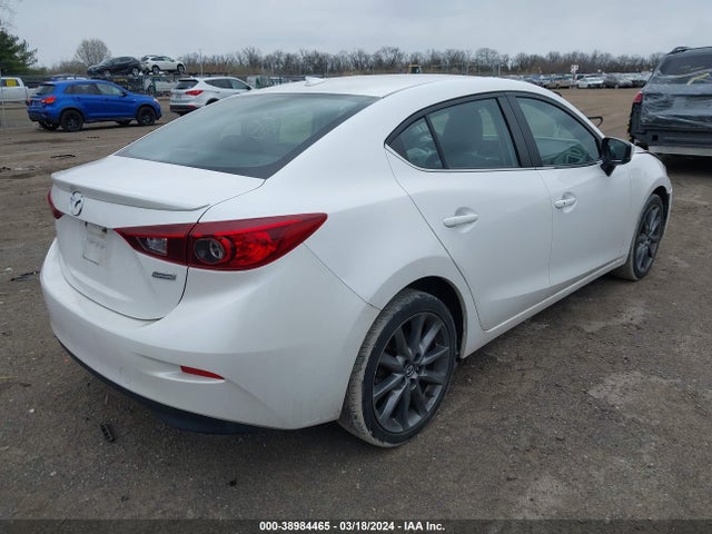 3MZBN1V32JM212543 Mazda Mazda3 Touring