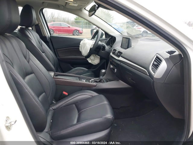 3MZBN1V32JM212543 Mazda Mazda3 Touring