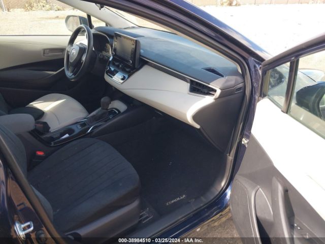 5YFHPMAE4NP381428 Toyota COROLLA LE