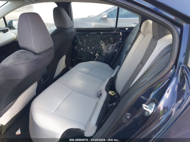 5YFHPMAE4NP381428 Toyota COROLLA LE
