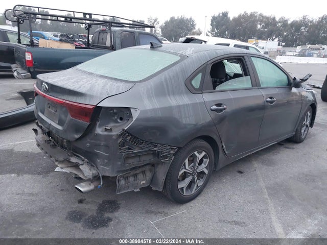 3KPF24AD5KE120593 KIA Forte Lxs