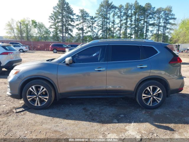 JN8AT2MT2KW266930 Nissan ROGUE SV