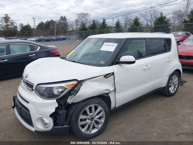 KIA SOUL + 2018 KNDJP3A57J7602530 Image 2