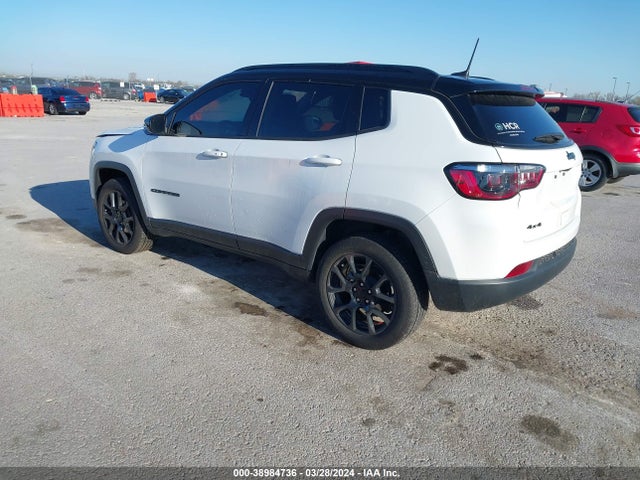 3C4NJDBBXNT176508 Jeep Compass Altitude 4x4