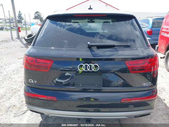 WA1LAAF75HD020571 Audi Q7 3.0t Premium