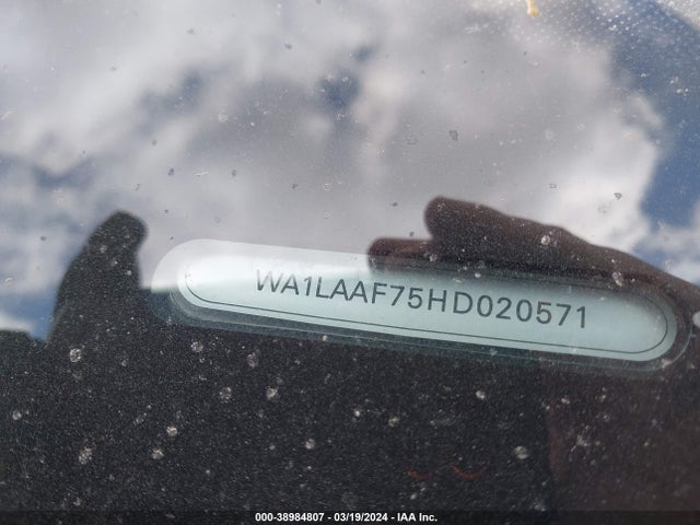 WA1LAAF75HD020571 Audi Q7 3.0t Premium