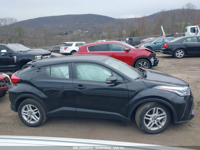 Toyota C-HR LE 2021 NMTKHMBX5MR118761 Image 13