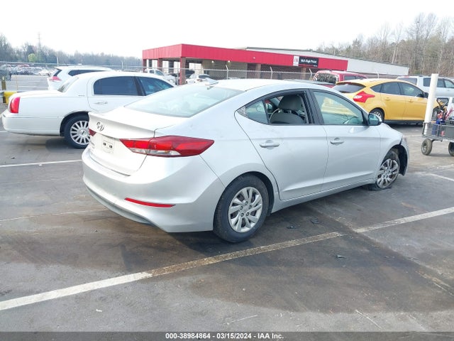 Hyundai ELANTRA SE 2017 KMHD74LFXHU117993 Image 4