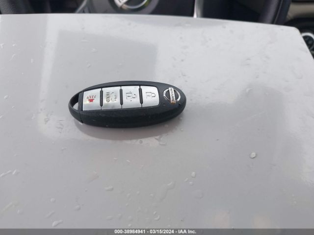 3N1CN8EV4LL829374 Nissan Versa Sv Xtronic Cvt