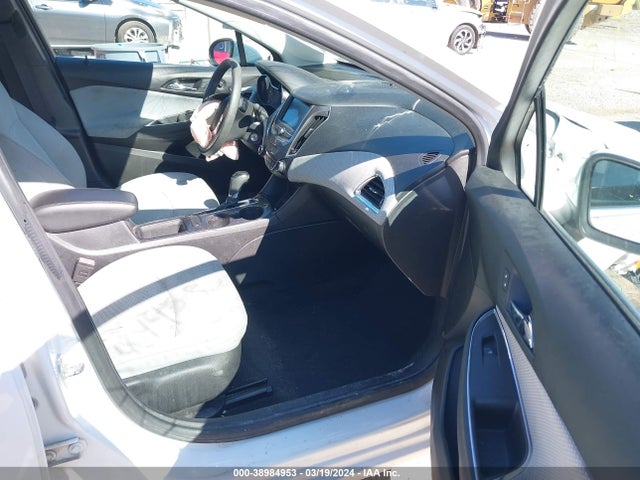 Chevrolet CRUZE LT 2019 1G1BE5SM7K7109520 Image 5