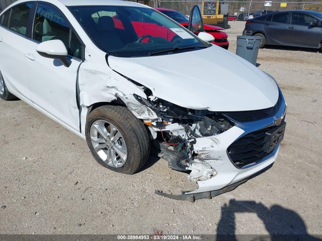 Chevrolet CRUZE LT 2019 1G1BE5SM7K7109520 Image 6