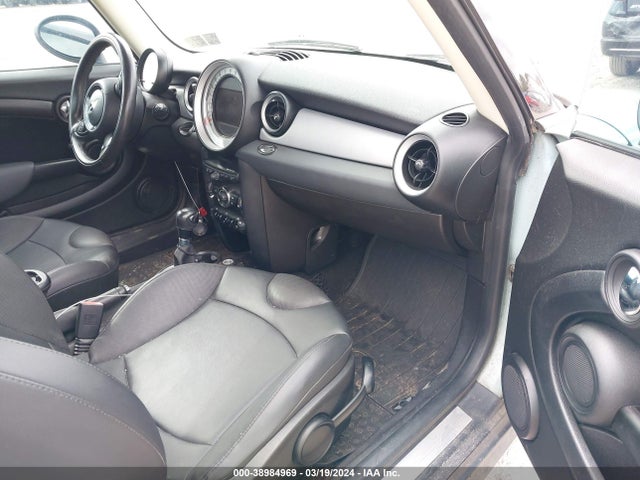 2012 MINI COOPER WMWSU3C55CT256897 Photo 4
