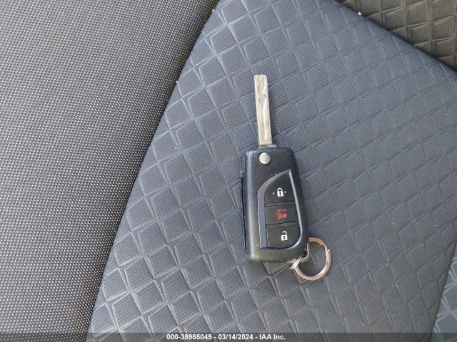 Toyota C-HR LE 2021 NMTKHMBX5MR139531 Image 11