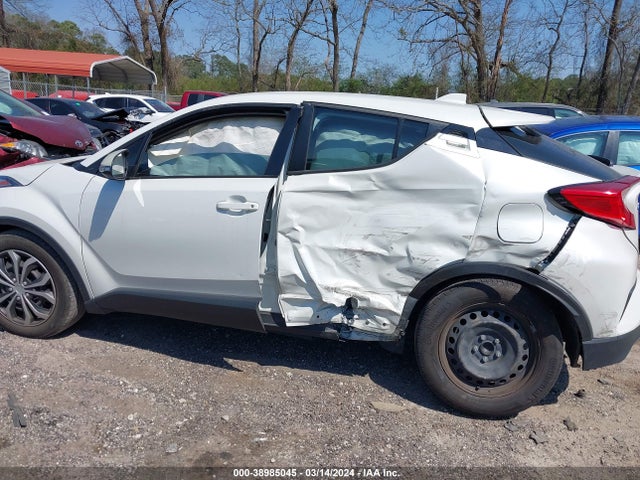 Toyota C-HR LE 2021 NMTKHMBX5MR139531 Image 6
