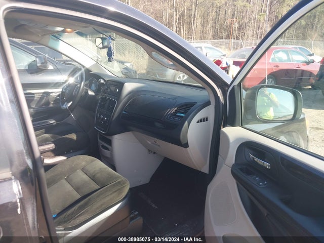 38985075 :رقم المزاد ، 2C4RDGBGXHR561581 vin ، 2017 Dodge Grand Caravan Se مزاد بيع