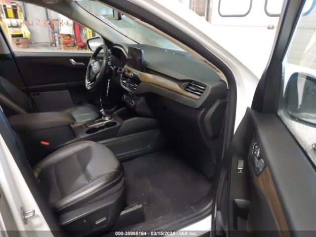 1FMCU9DZ5LUB01221 Ford Escape Titanium Hybrid