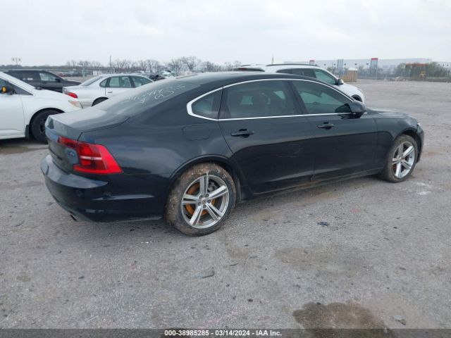 LVY982MK5JP030149 Volvo S90 T5 Momentum