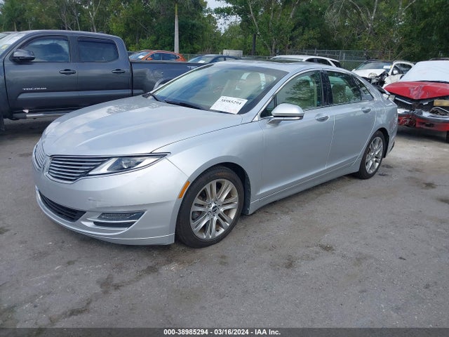 Lincoln MKZ 2014 3LN6L2GK0ER821803 Image 2