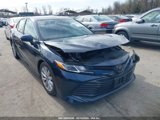 2019 4T1B11HK7KU696090 main image