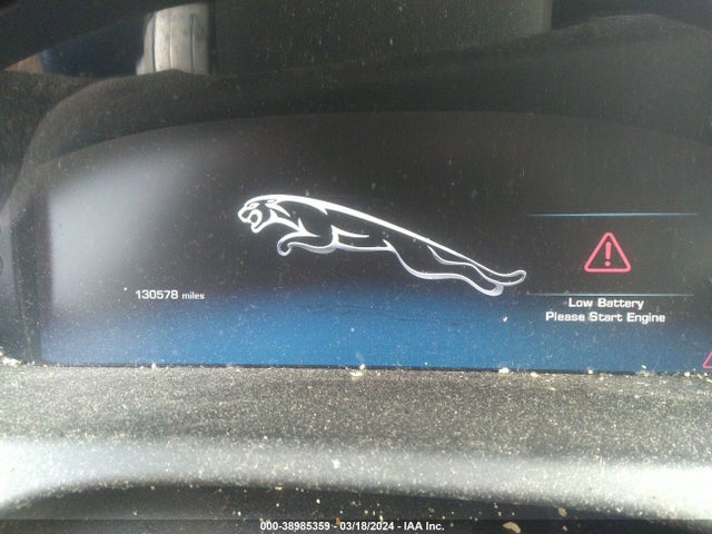 2011 JAGUAR XJ SAJWA1CB2BLV08130 Photo 6