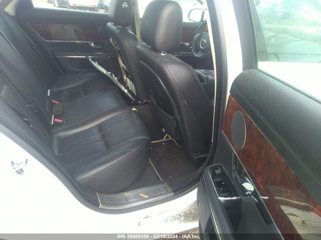 2011 JAGUAR XJ SAJWA1CB2BLV08130 Photo 7