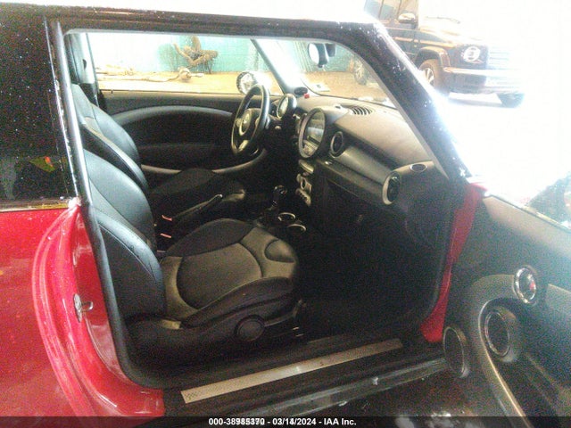2010 MINI COOPER S WMWMF7C51ATZ74373 Photo 4