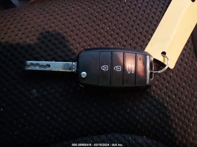 KIA Optima Lx 2019 5XXGT4L33KG340036 Image 11