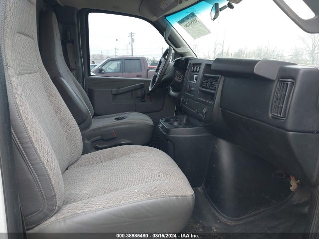 Chevrolet Express 2500 Work Van 2016 1GCWGAFF2G1235026 Image 5