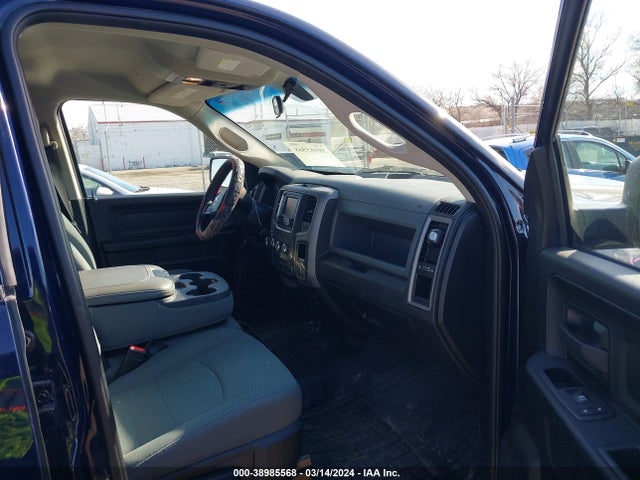 1C6RR7KG8JS306585 RAM 1500 Tradesman  4x4 5'7 Box