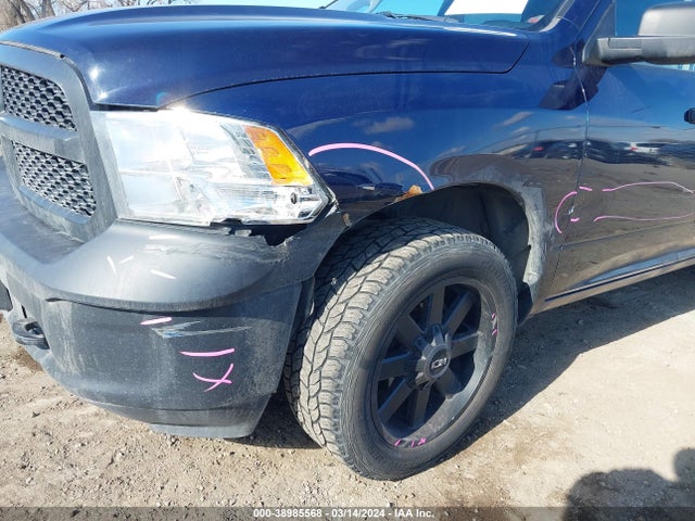 1C6RR7KG8JS306585 RAM 1500 Tradesman  4x4 5'7 Box