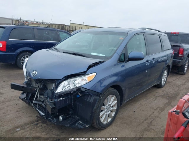 Toyota Sienna Xle 7 Passenger 2014 5TDDK3DC7ES092620 Image 2