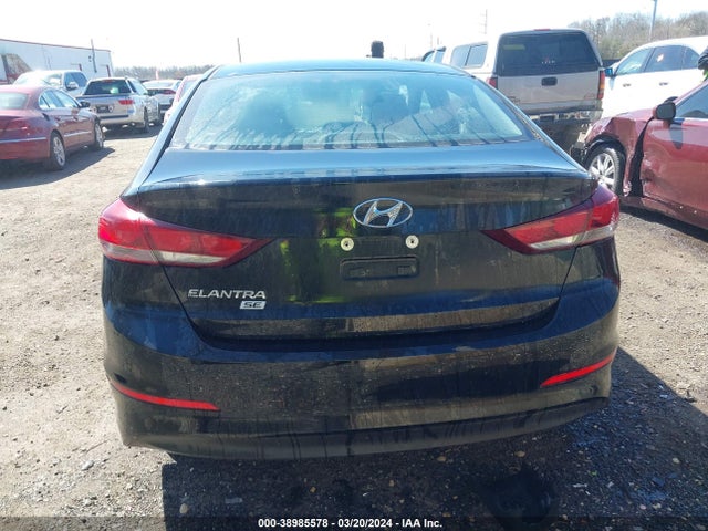 Hyundai ELANTRA SE 2018 5NPD74LF6JH215942 Image 16