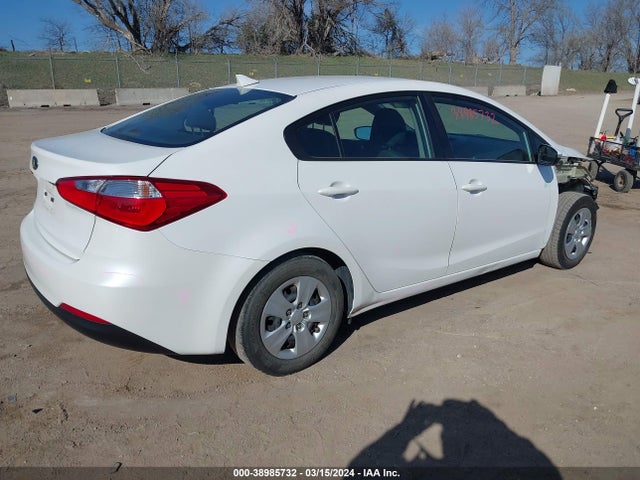 KIA FORTE LX 2015 KNAFX4A60F5433178 Image 4