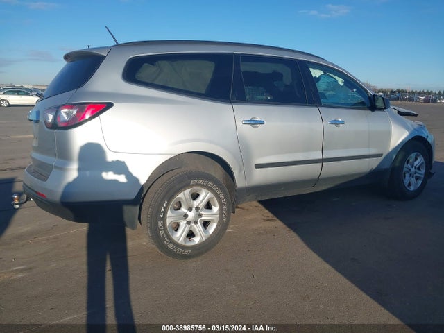 Chevrolet Traverse Ls 2017 1GNKRFED8HJ224370 Image 4