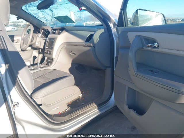 Chevrolet Traverse Ls 2017 1GNKRFED8HJ224370 Image 5