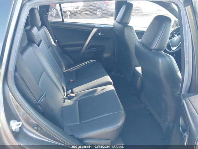 Toyota RAV4 SE 2016 JTMNFREV7GJ076056 Image 8