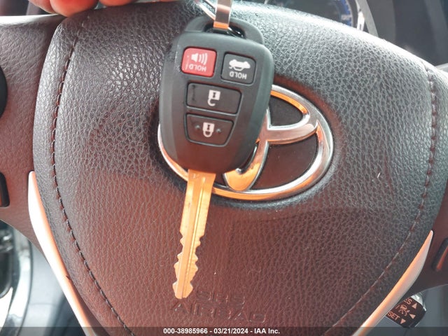 Toyota COROLLA LE 2018 2T1BURHE1JC092051 Image 11