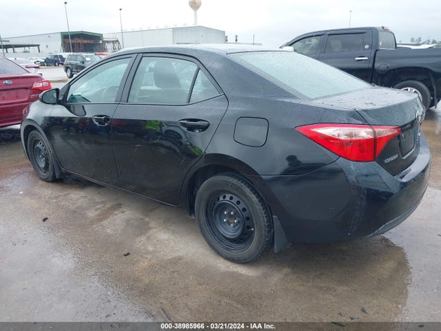 Toyota COROLLA LE 2018 2T1BURHE1JC092051 Image 3