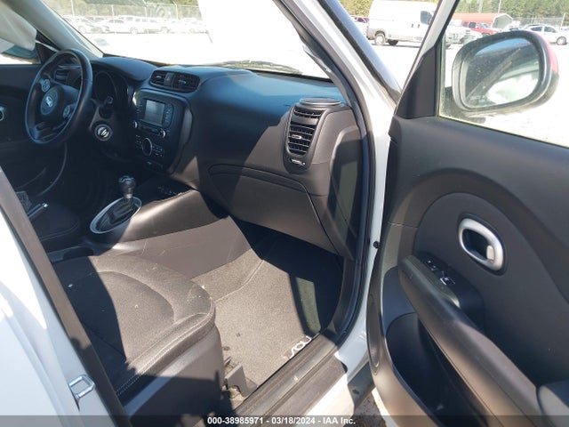 KIA SOUL + 2017 KNDJP3A5XH7451578 Image 5