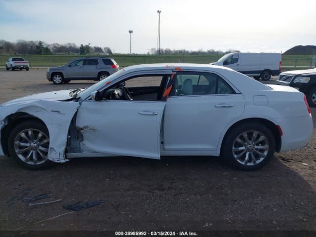 2C3CCAKG1JH160460 Chrysler 300 Limited Awd