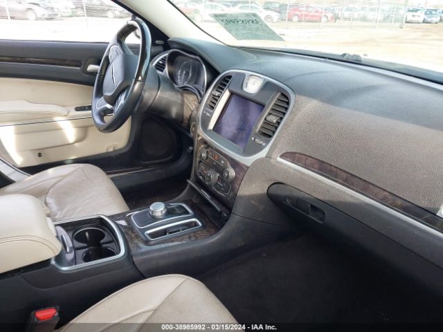 2C3CCAKG1JH160460 Chrysler 300 Limited Awd
