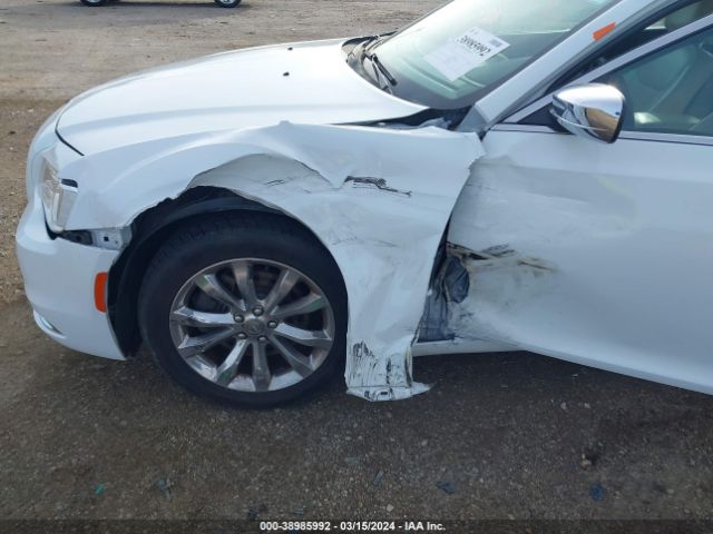 2C3CCAKG1JH160460 Chrysler 300 Limited Awd