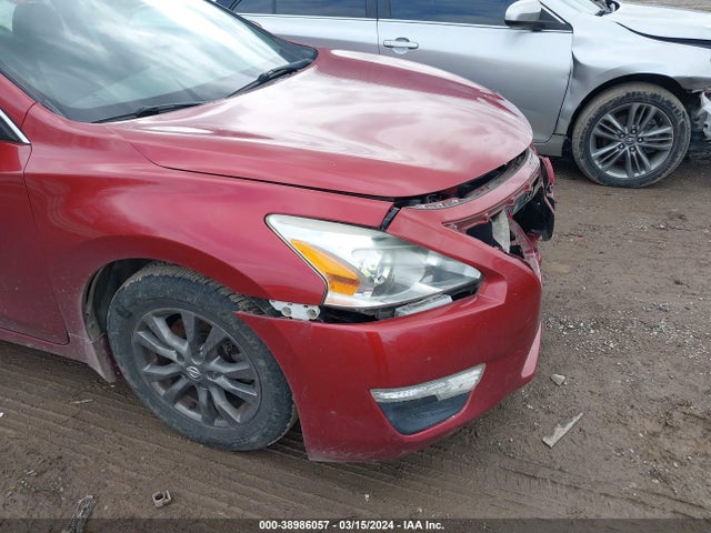 Nissan Altima 2.5 S 2015 1N4AL3AP0FC469367 Image 13