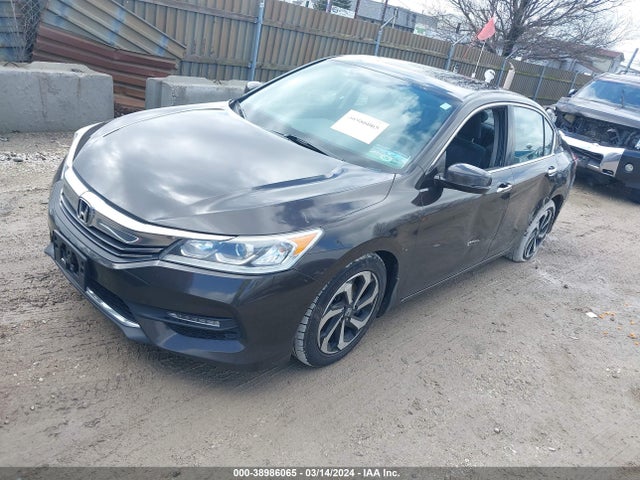 Honda ACCORD EX 2016 1HGCR2F70GA101001 Image 2