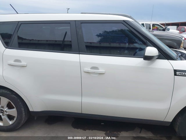 KIA Soul ! 2018 KNDJN2A21J7543402 Image 13