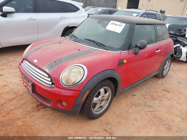2007 MINI COOPER WMWMF33547TT57826 Photo 1