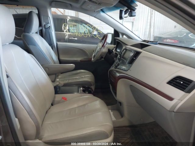 5TDDK3DC5ES074665 Toyota Sienna Limited 7 Passenger